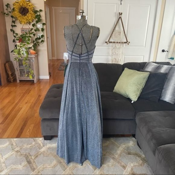 NWT LOW BACK SPARKLE FORMAL BACKLESS BALLGOWN PROM BLACK TIE LOW CUT - Picture 3 of 10